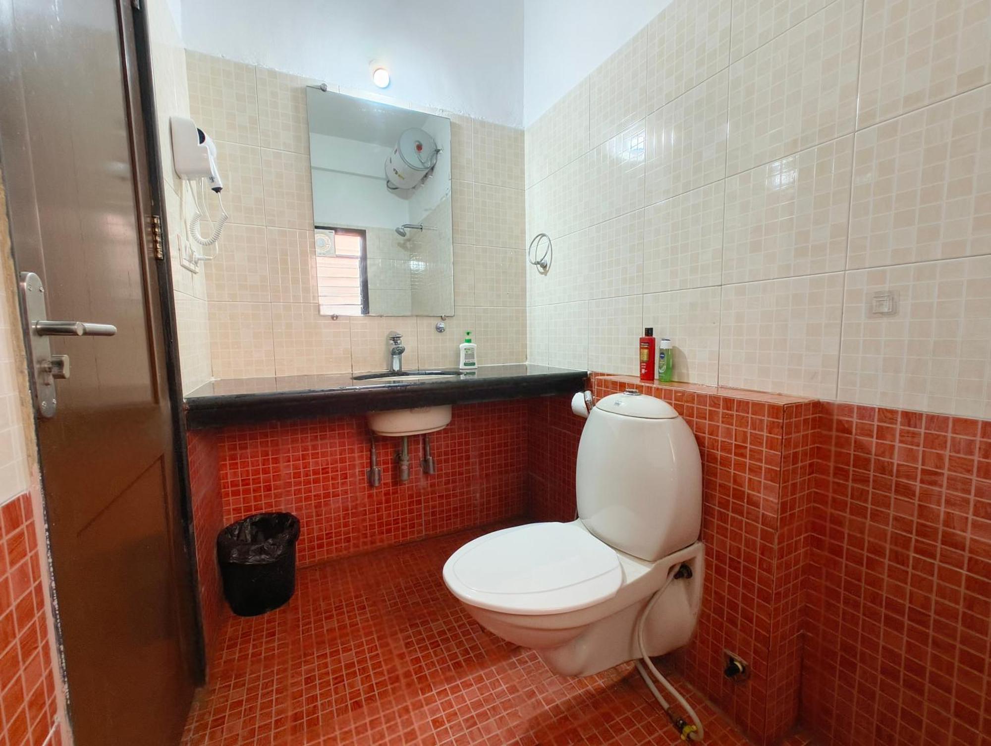 פונה Hoshtel99 - Lux - Stay, Cowork And Cafe - Luxurious Bungalow מראה חיצוני תמונה